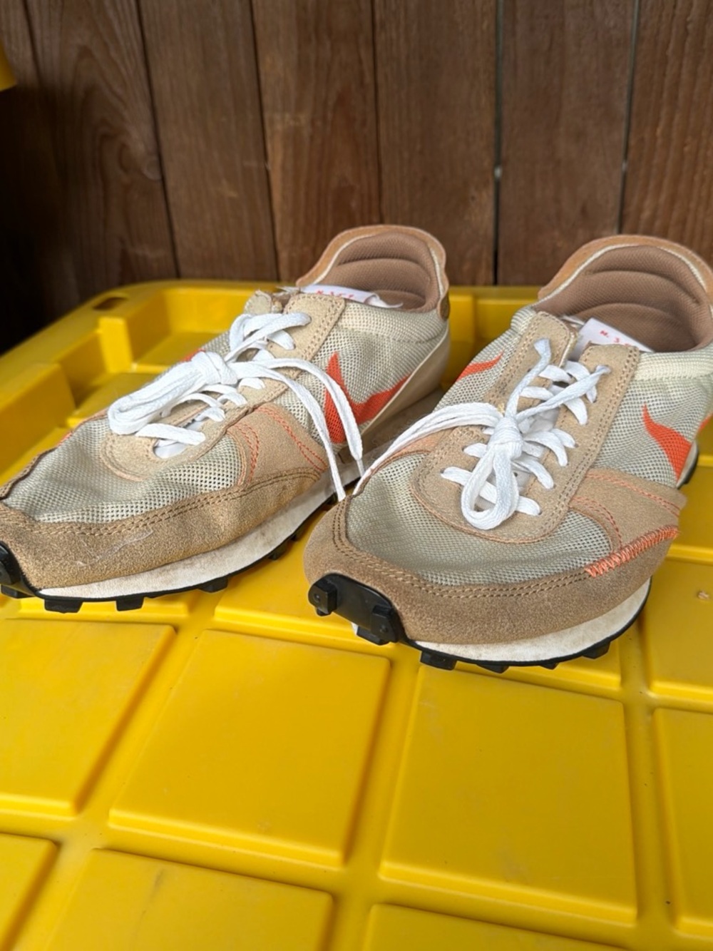 Nike Mens Beige and Orange Retro Runner Sneakers - Picture 2 of 5